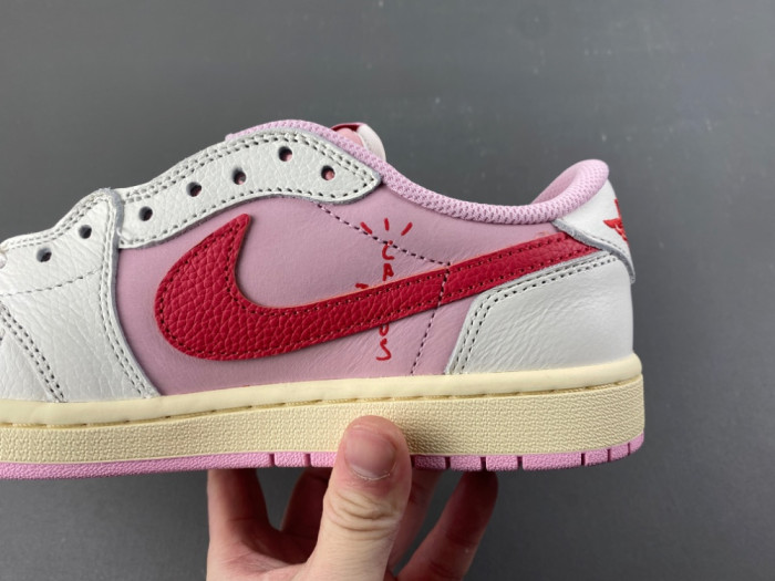 Travis Scott x Air Jordan 1 Low OG IQ7604-101