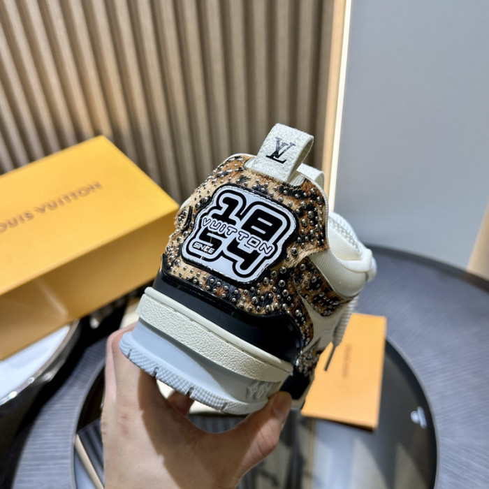 LOU1VTON SNEAKER