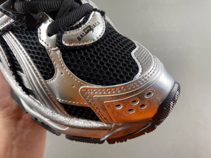 BLCG RUNNER SNEAKER