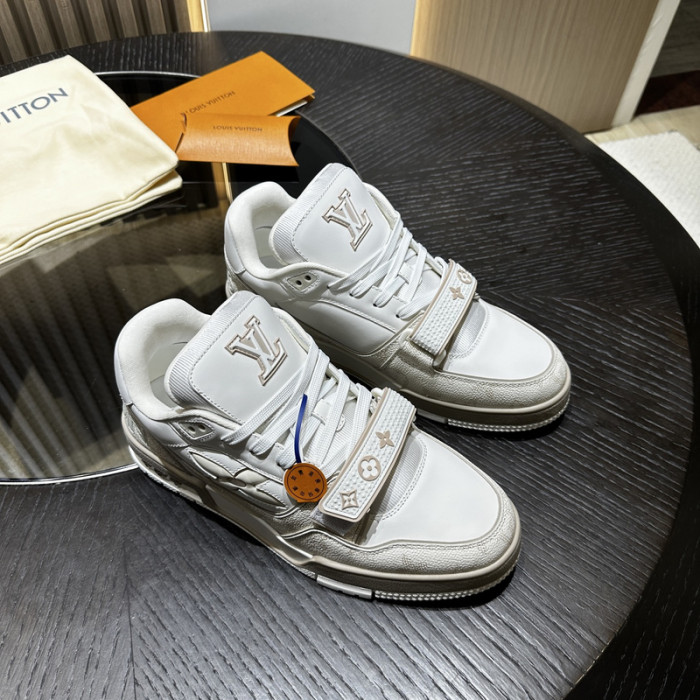 LOU1VTON SNEAKER