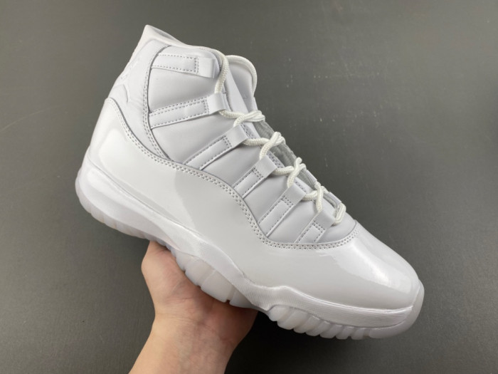 Air Jordan 11 Pack Expected Fall COMME des GARÇONS (2026) IV7639-100