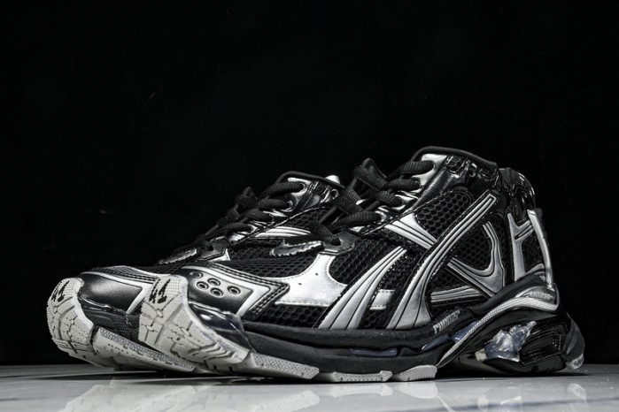 BLCG RUNNER SNEAKER
