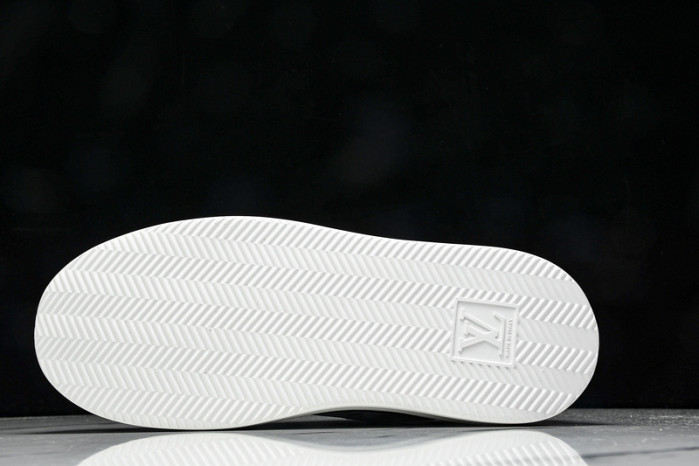 LOU1VTON SNEAKER