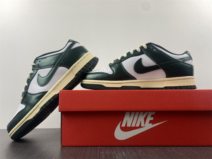 nike dunk low vintage green dq8580-100