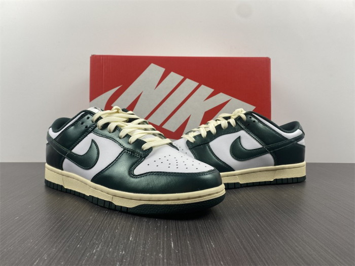 nike dunk low vintage green dq8580-100