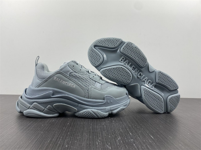 blc* triple s trainer