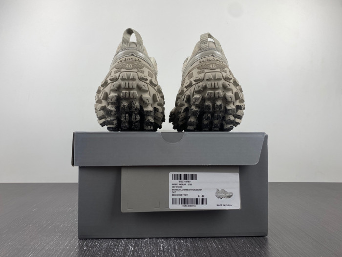 blc* defender sneaker