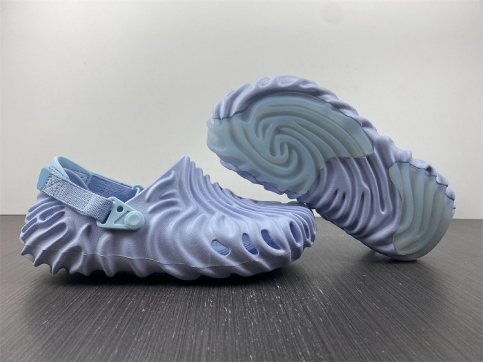 Cr*0*s pollex clog by salehe bembury urchin