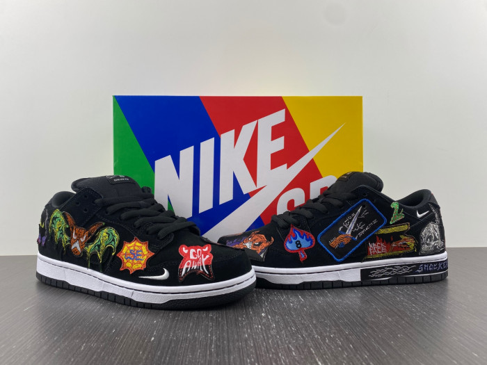 neckFa*e x nike sb dunk low dq4488-001