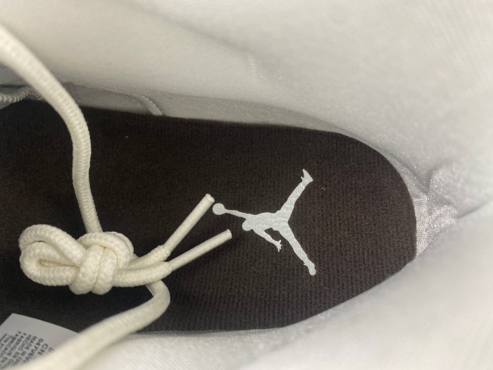 air jordan 11 "neapolitan" ar0715-101