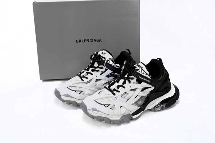 belanciaga Track 2 Sneaker Black And White 568614 W2GN3 1090