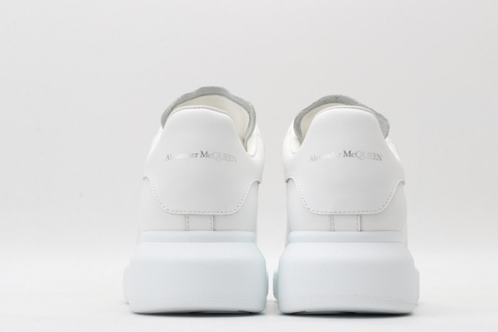 Mcqv*en oversized sneaker