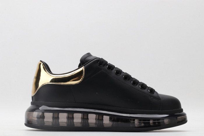 Mcqv*en oversized sneaker