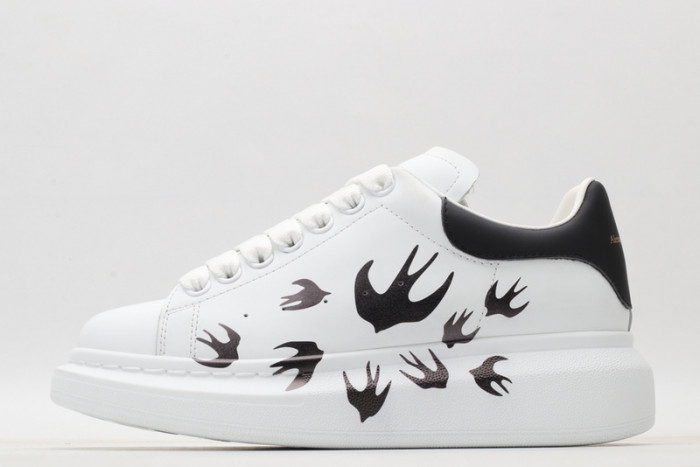 Mcqv*en oversized sneaker