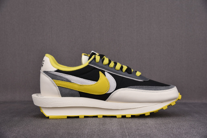 nike vaporwaffle sacai sesame dark iris dd1875-500