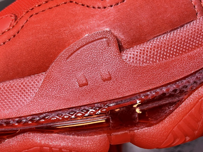 blc* triple s trainer