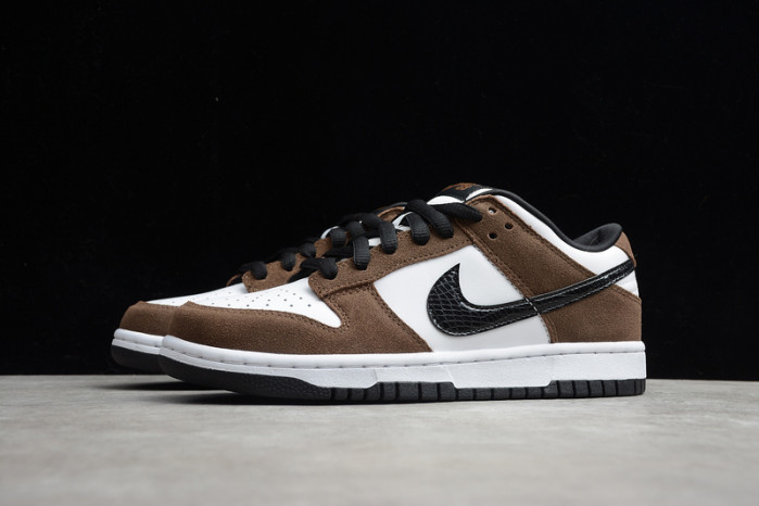 nike sb dunk low white black trail end brown - 304292-102