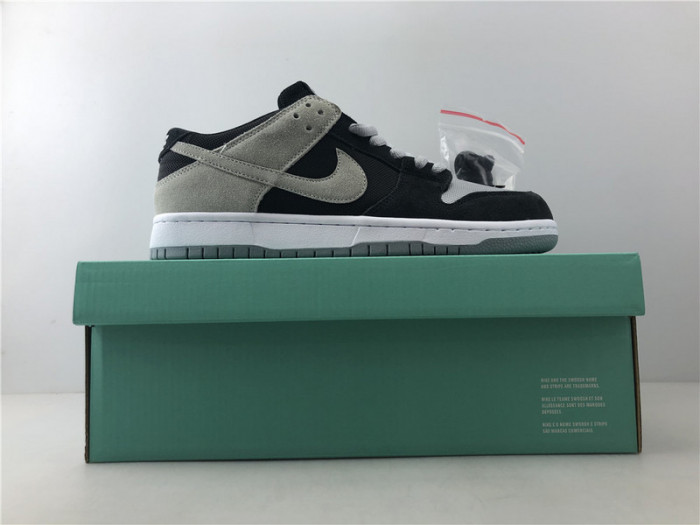 nike sb dunk low black wolf grey 854866-001