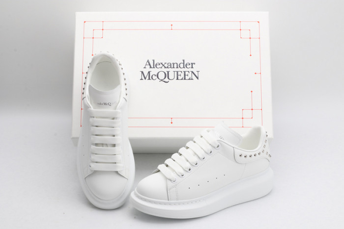 Mcqv*en oversized sneaker