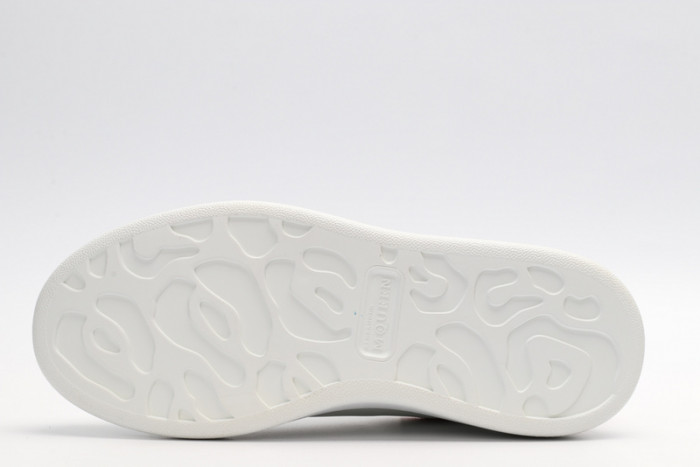 Mcqv*en oversized sneaker