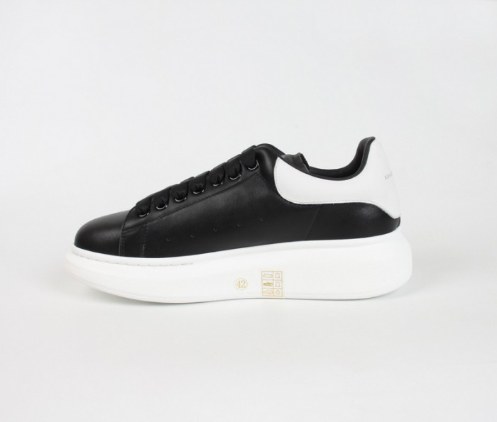 Mcqv*en oversized sneaker