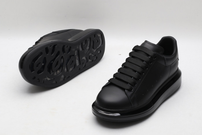 Mcqv*en oversized sneaker