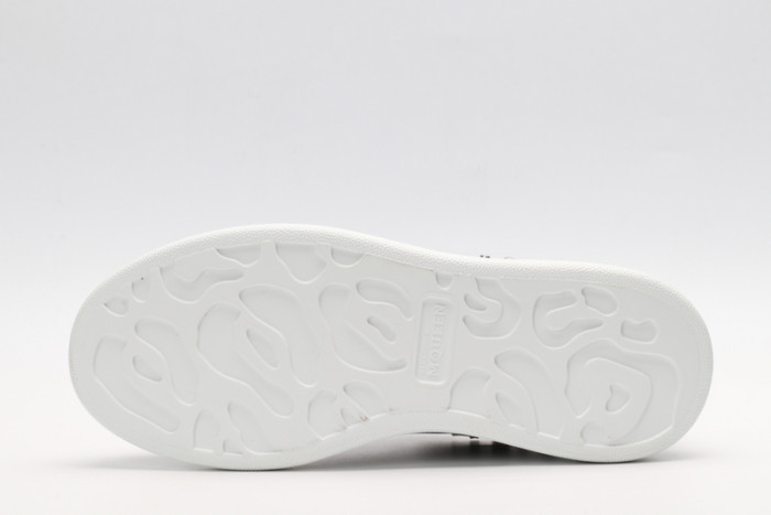 Mcqv*en oversized sneaker