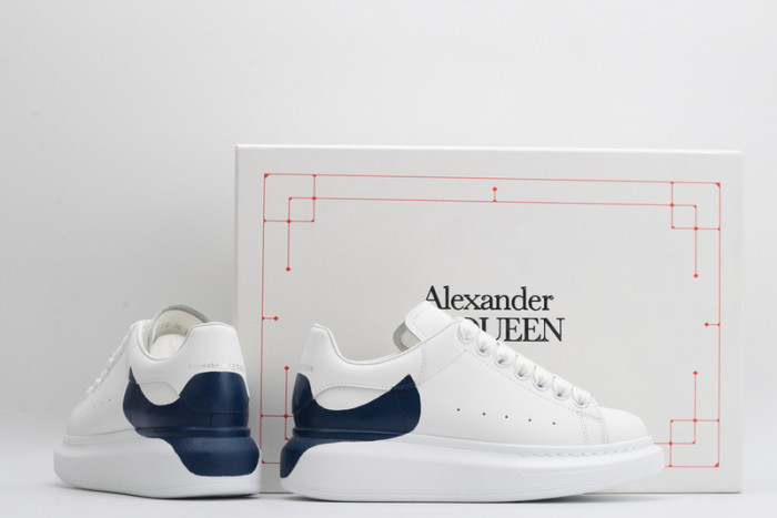 Mcqv*en oversized sneaker
