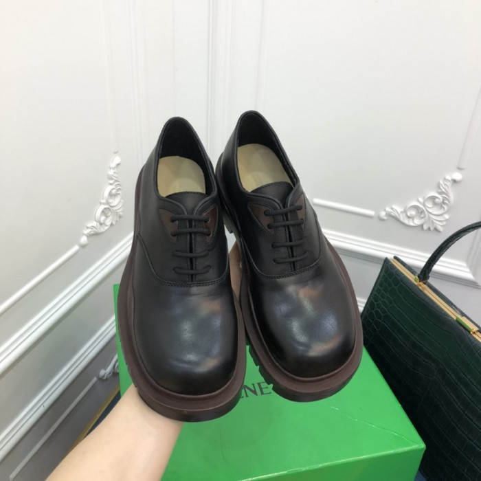 Botteg*Venta Tire Leather Ankle boots