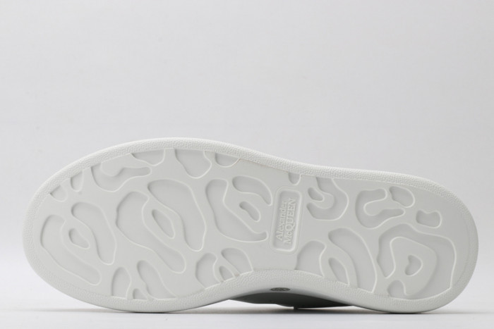 Mcqv*en oversized sneaker