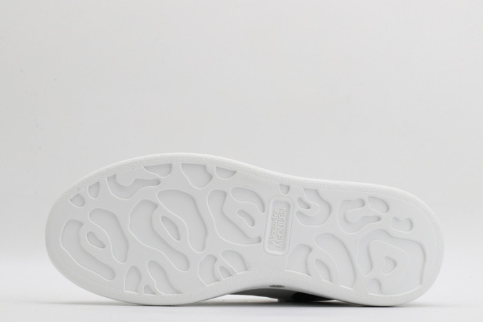 Mcqv*en oversized sneaker