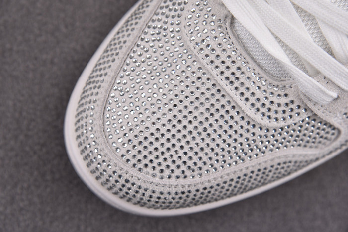 OFF-WHITE Out Of Office