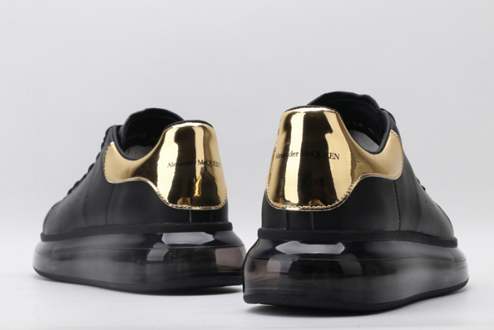 Mcqv*en oversized sneaker