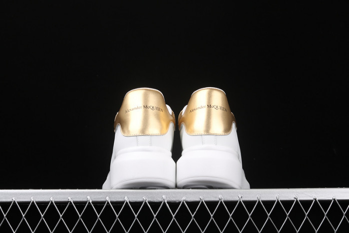 Mcqv*en oversized sneaker