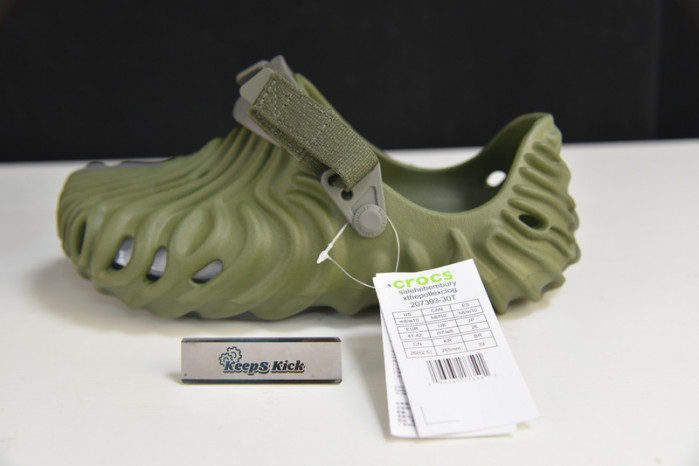 Cr*0*s pollex clog by salehe bembury urchin