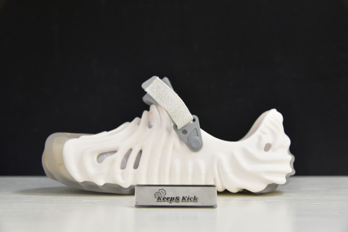 Cr*0*s pollex clog by salehe bembury urchin