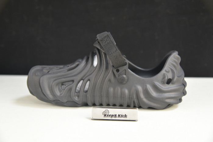 Cr*0*s pollex clog by salehe bembury urchin